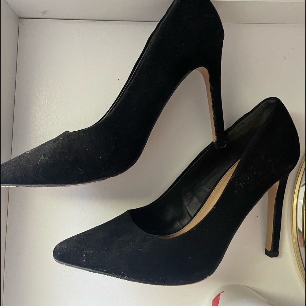 F21 close toe heel